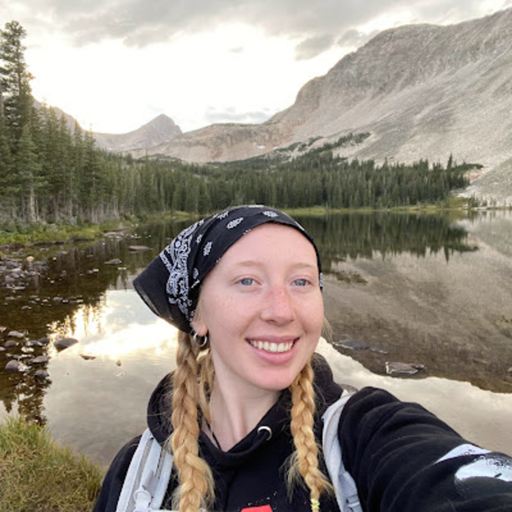 Meet your Posher, Maggie